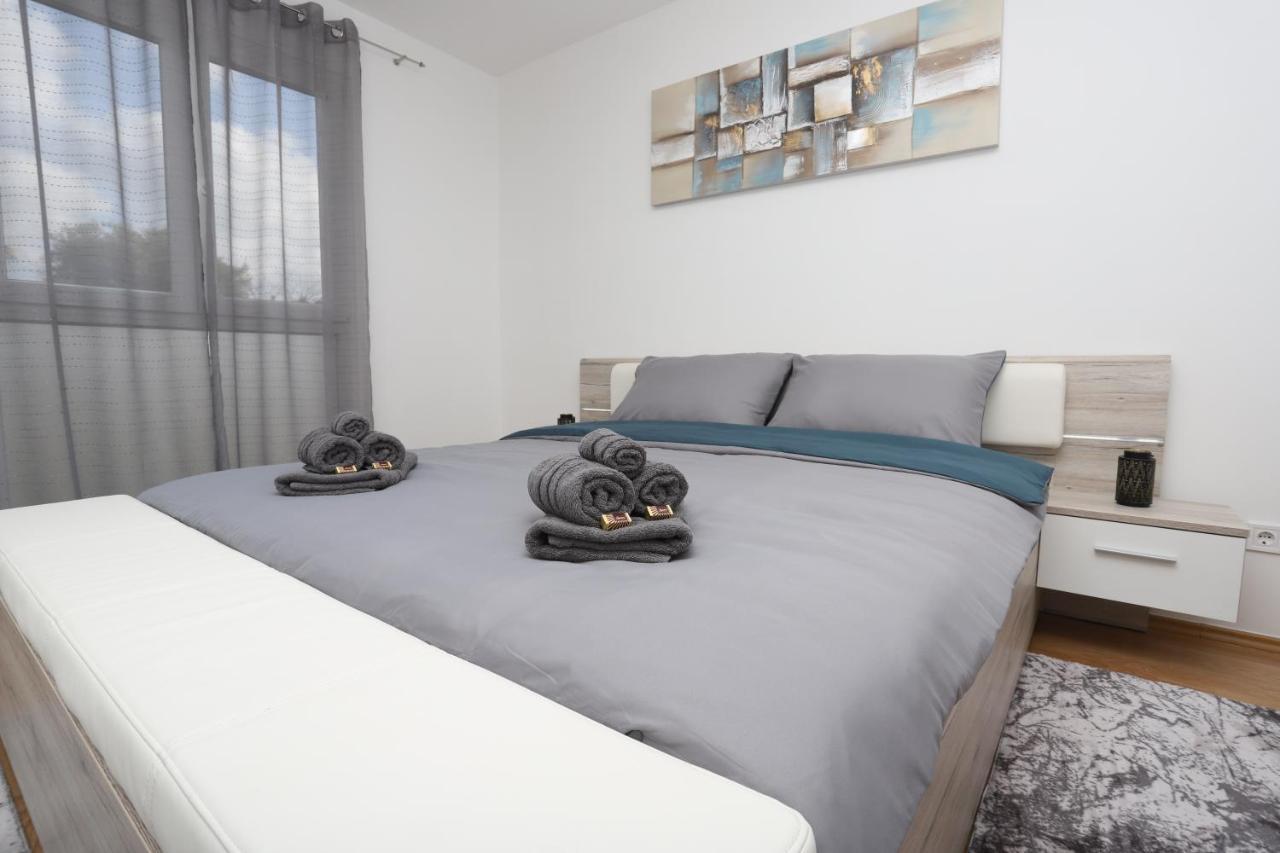 Apartman Perla Deluxe 포레치 외부 사진
